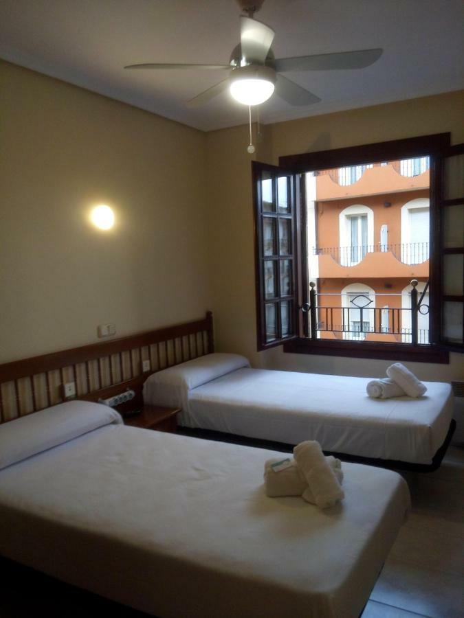 Hotel Los Fronterizos Irun Zimmer foto